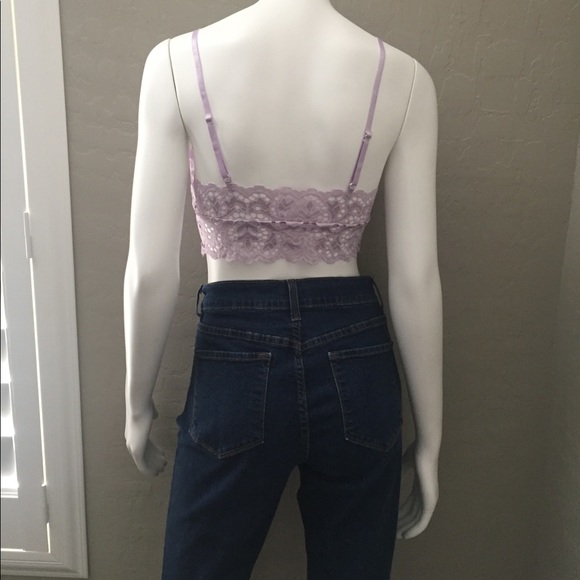 Pretty Eyelet Bralette Crop Top! - Picture 5 of 10